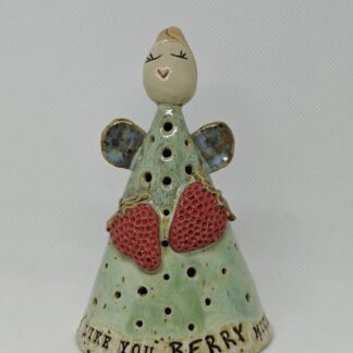 #64 Stor engel med tekst: I like you berry much
